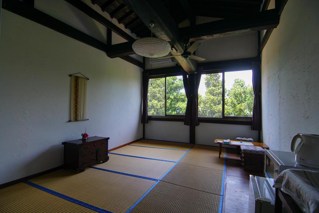 Villa Le Lotus Bleu Ishigaki  ภายนอก รูปภาพ